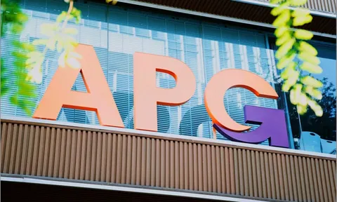 Chứng khoán APG bị hạ triển vọng xếp hạng tín nhiệm xuống mức ‘không thuận lợi’