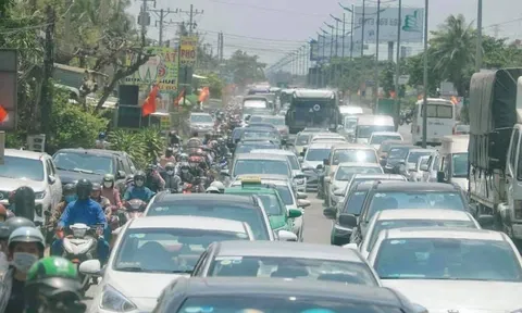 Từ 1/2025, nếu không muốn bị phạt tránh dừng, đỗ xe tại 14 vị trí sau