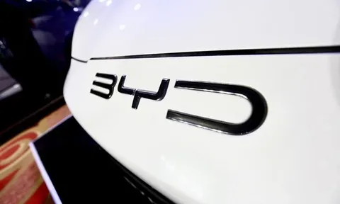 Khách mua BYD Dolphin tại Indonesia phàn nàn vì đại lý giao xe bẩn, trầy xước