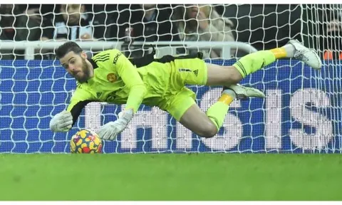 Man United săn ngôi sao Bundesliga thay thế De Gea